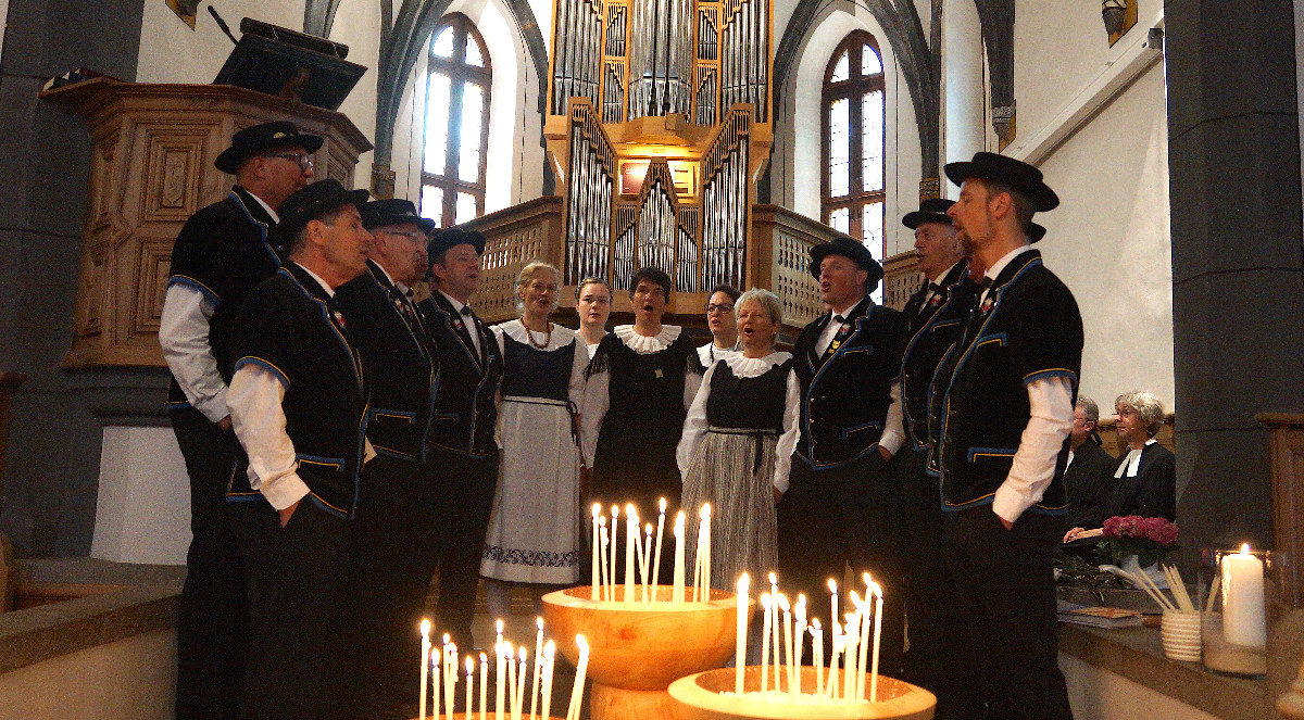 Bild_5_Jodelchörli Parsenn.JPG