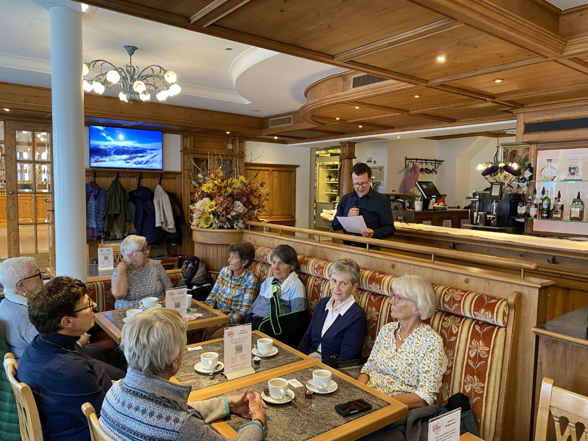 Adrian Weber vor Publikum.jpg